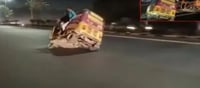 హైదరాబాద్ రోడ్లపై ప్రమాదకర విన్యాసాలు.. పోలీసులు ఏం చేశారు అంటే?